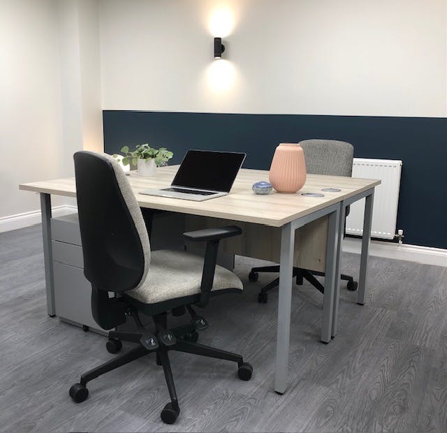 17 White Horse Yard, Towcester, Office / Serviced Office To Let - groundfloor2desks2.jpg