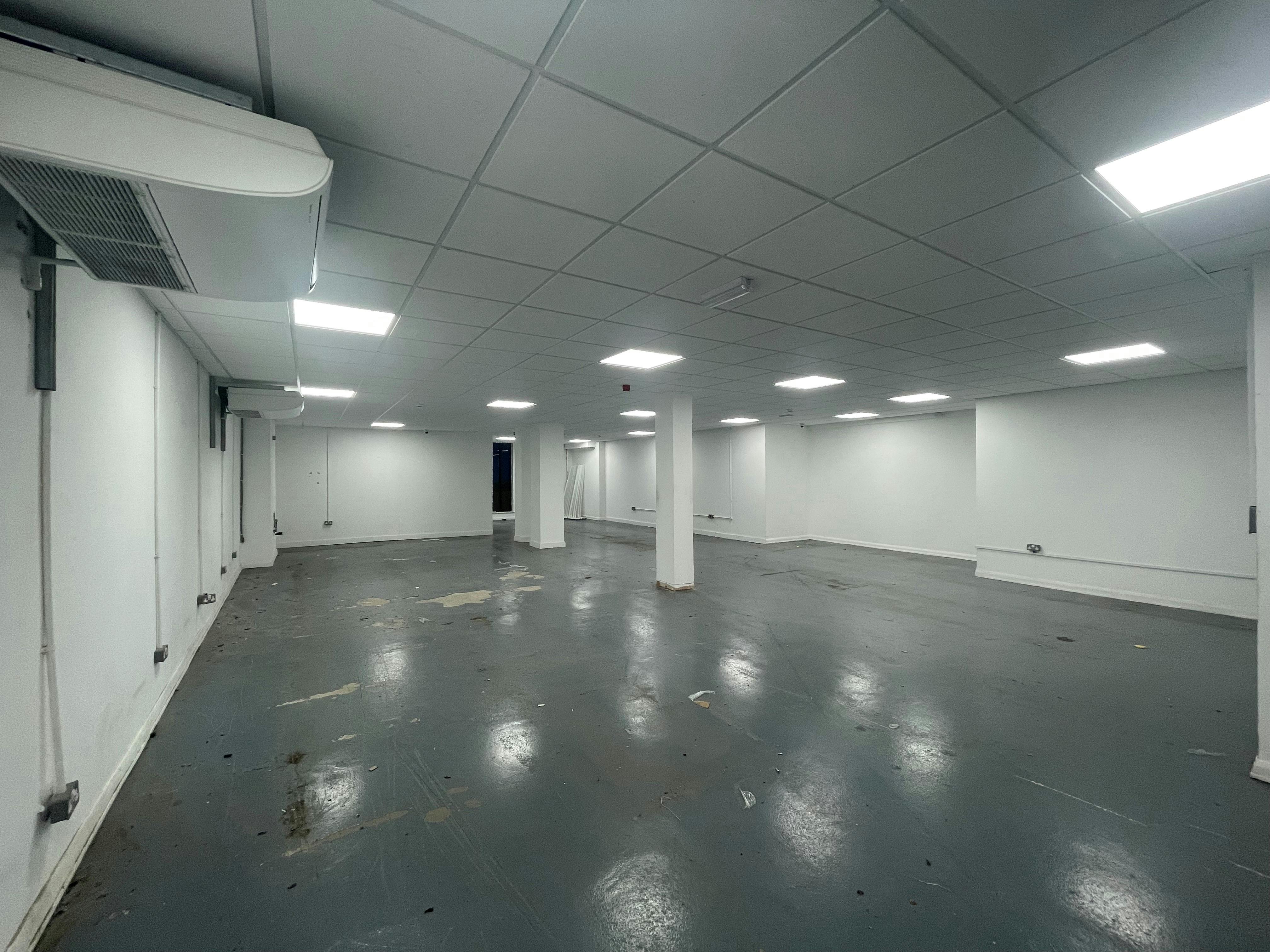 Retail/Shop in Fareham - photo 3