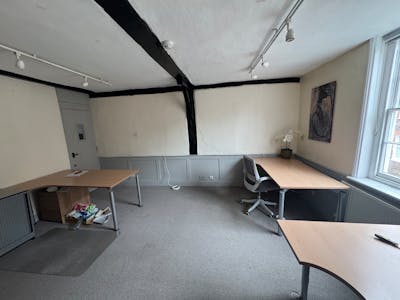 St. Edmunds House, Guildford, Office To Let - IMG_1527.jpeg