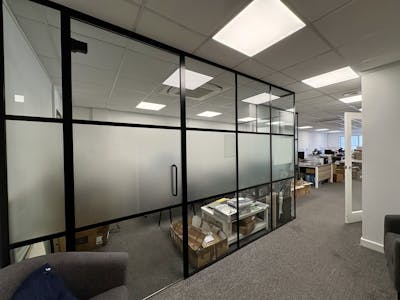 9 Maple Grove Business Centre, Hounslow, Industrial / Warehouse To Let - IMG_6583.jpg