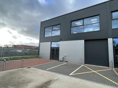 Unit 2 Chertsey Industrial Park, Ford Road, Chertsey, Industrial / Warehouse To Let - IMG_3647.JPG