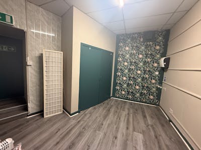 12 Gateside Street, Hamilton, Retail For Sale - 20260325_151742879_iOS.jpg