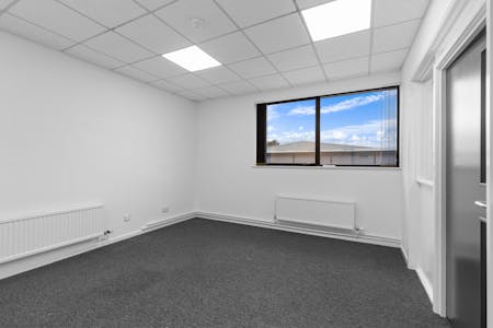 Unit 6, Titan Business Centre, Warwick, Industrial/Logistics To Let - Internals6.jpg