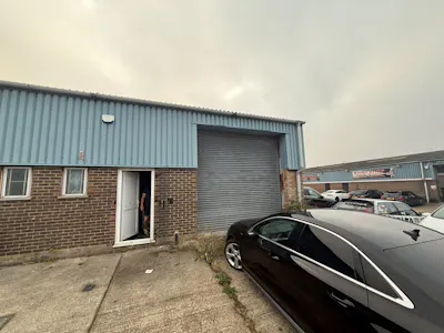 17 The Vanguards, Southend-on-Sea, Industrial To Let - Front
