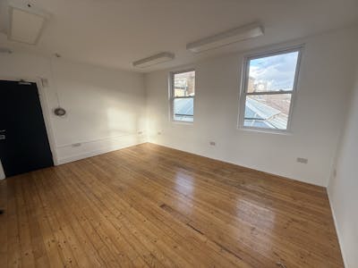Room, 2, 4 & 5, First Floor, Brighton, Office To Let - IMG_8387.jpeg