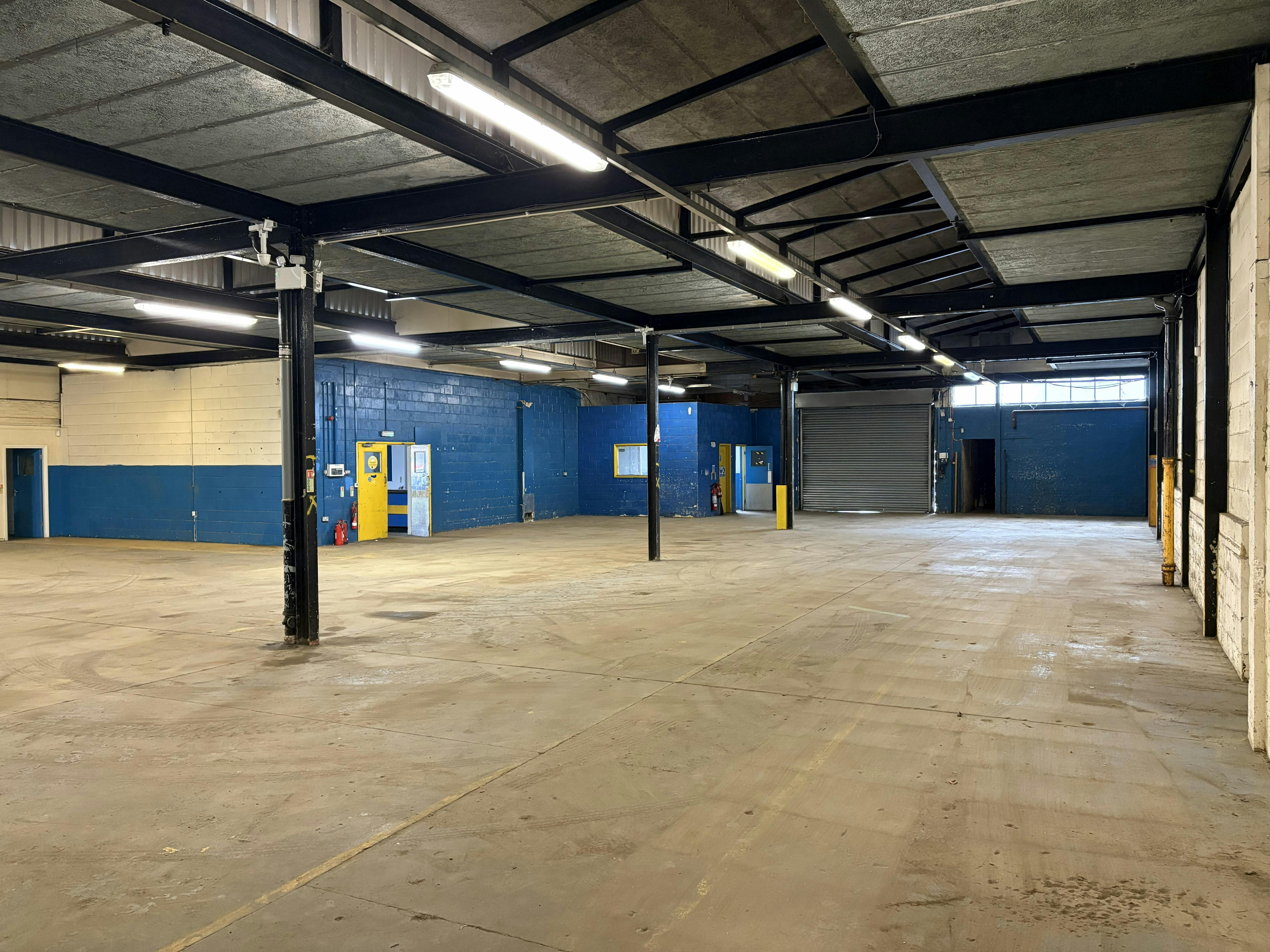 Former HSS Hire Unit, Edinburgh Way, Harlow, Industrial To Let - IMG_0489.jpg