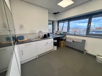 Frigate House - 2nd Floor Office Suite, Quay West, Swansea, Office To Let - 2 Frigate 04.jpg