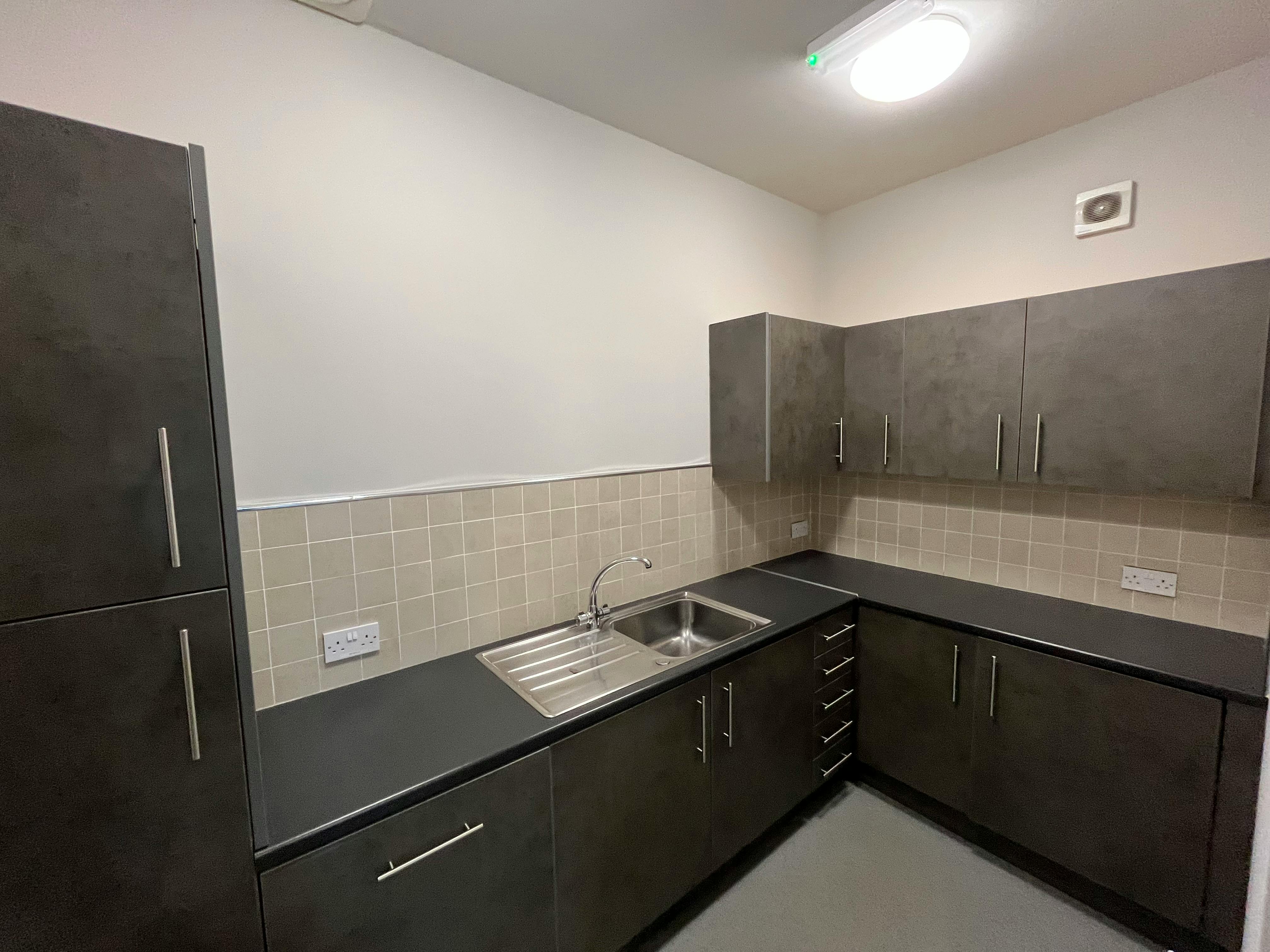 Unit 18, Macclesfield, Offices To Let - First Floor Kitchen
