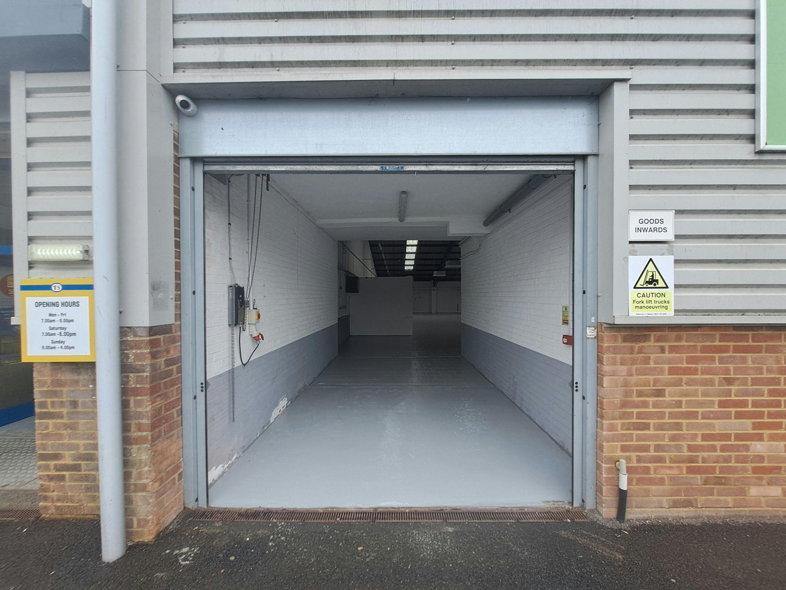 Unit 2, Reform Trade Park, Maidenhead, Industrial To Let - 20240806_112511.jpg