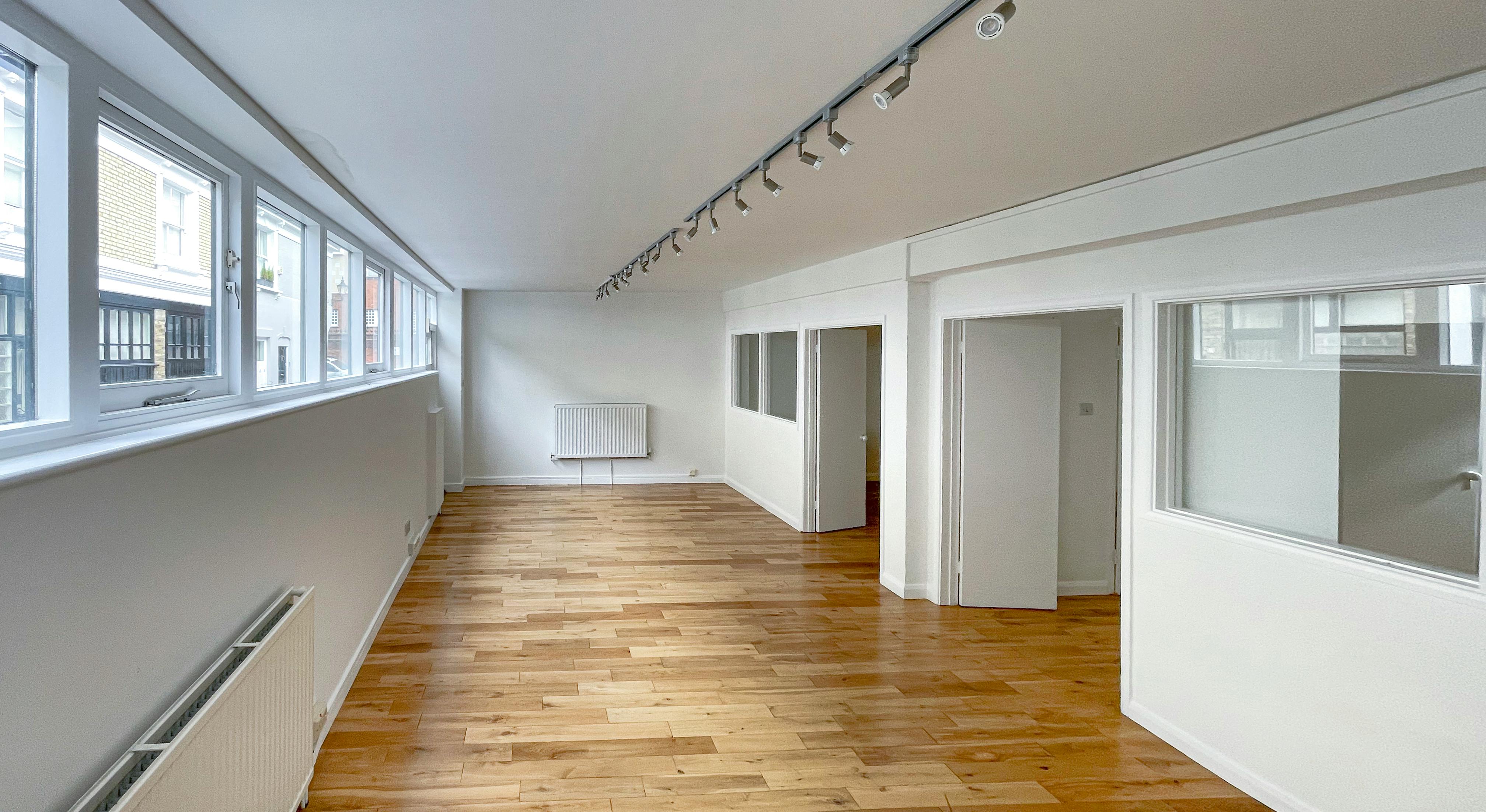 15-16 Pembroke Mews, 15-16 Pembroke Mews - 1516 Pmebroke Mews Kensington W8 office to let west London int 2.jpg