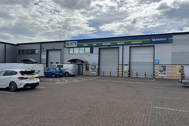 Unit 2, Bristol, Industrial To Let - 20240701_150327796_iOS.jpg Unit 2, Bristol, Industrial To Let - 20240701_150327796_iOS.jpg