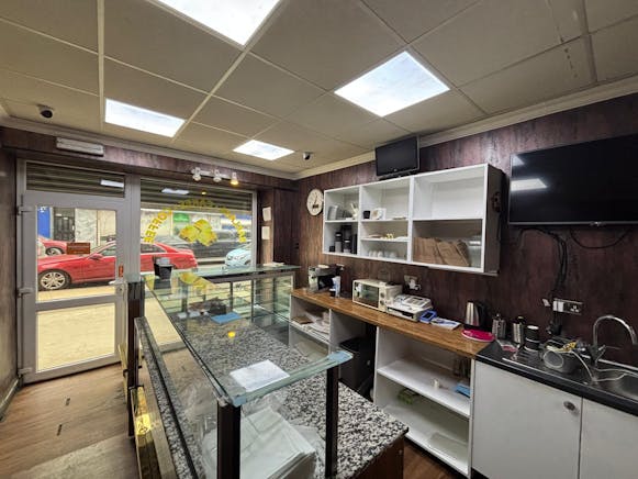 410 Victoria Road, Glasgow, Retail To Let - PHOTO-2026-02-23-14-12-48 13.jpg