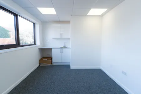 Unit 2, 79 Sumner Road, Croydon, Industrial / Warehouse To Let - Unit 2 INT-12.jpg