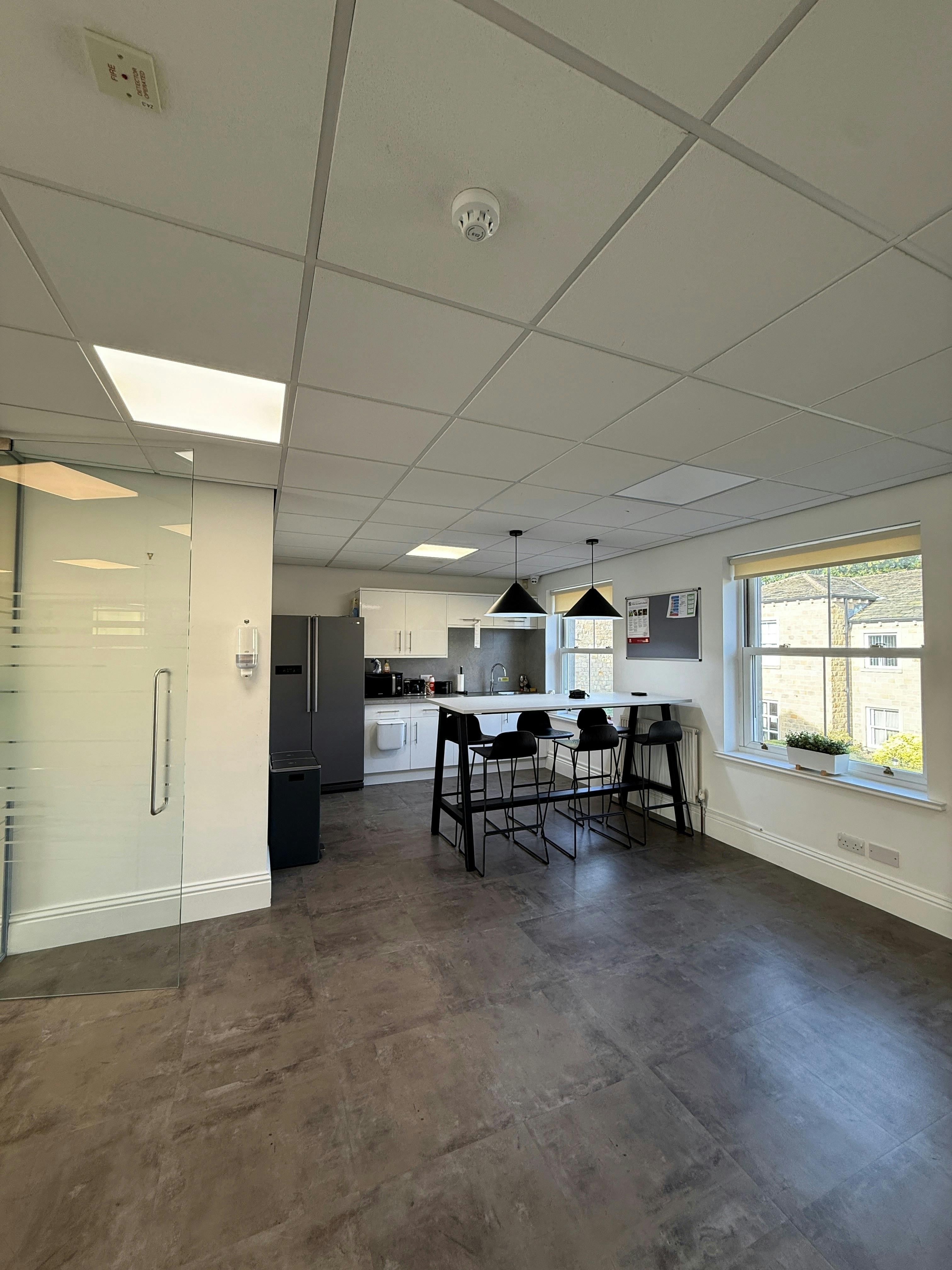 Unit 2, Bramley Grange, Skeltons Lane, Leeds, Offices To Let - Bramley Grange x 4.jpg