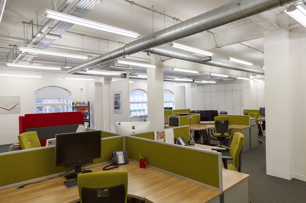 Cowcross Studios - Office_02.jpg