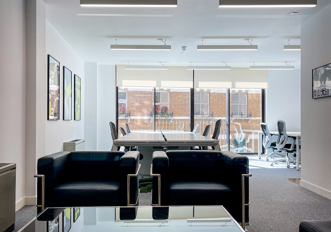 IMG_8866.jpg 18 Wells Street, London, Office To Let - IMG_8866.jpg