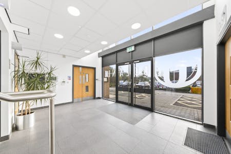 Navigation Business Park, Waters Meeting Road, Bolton, Office To Let - _DSC1795.jpg