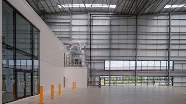 33 Margaret Street, London, Industrial To Let - DPMDSC00970.jpg - More details and enquiries about this property