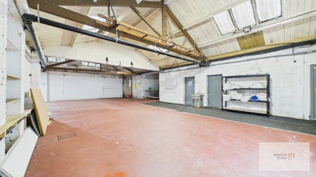 16-20 Heaton Fold, Bury, Office / Warehouse / Workshops To Let - Warehouse