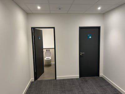 Suite 1.02, One Crown Square, Woking, Office To Let - IMG_4754.JPEG