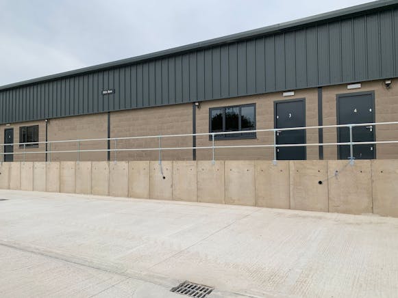 3 Hills Barn, Basingstoke, Industrial To Let - 94b89045b334476791df944fe653d12e.jpg