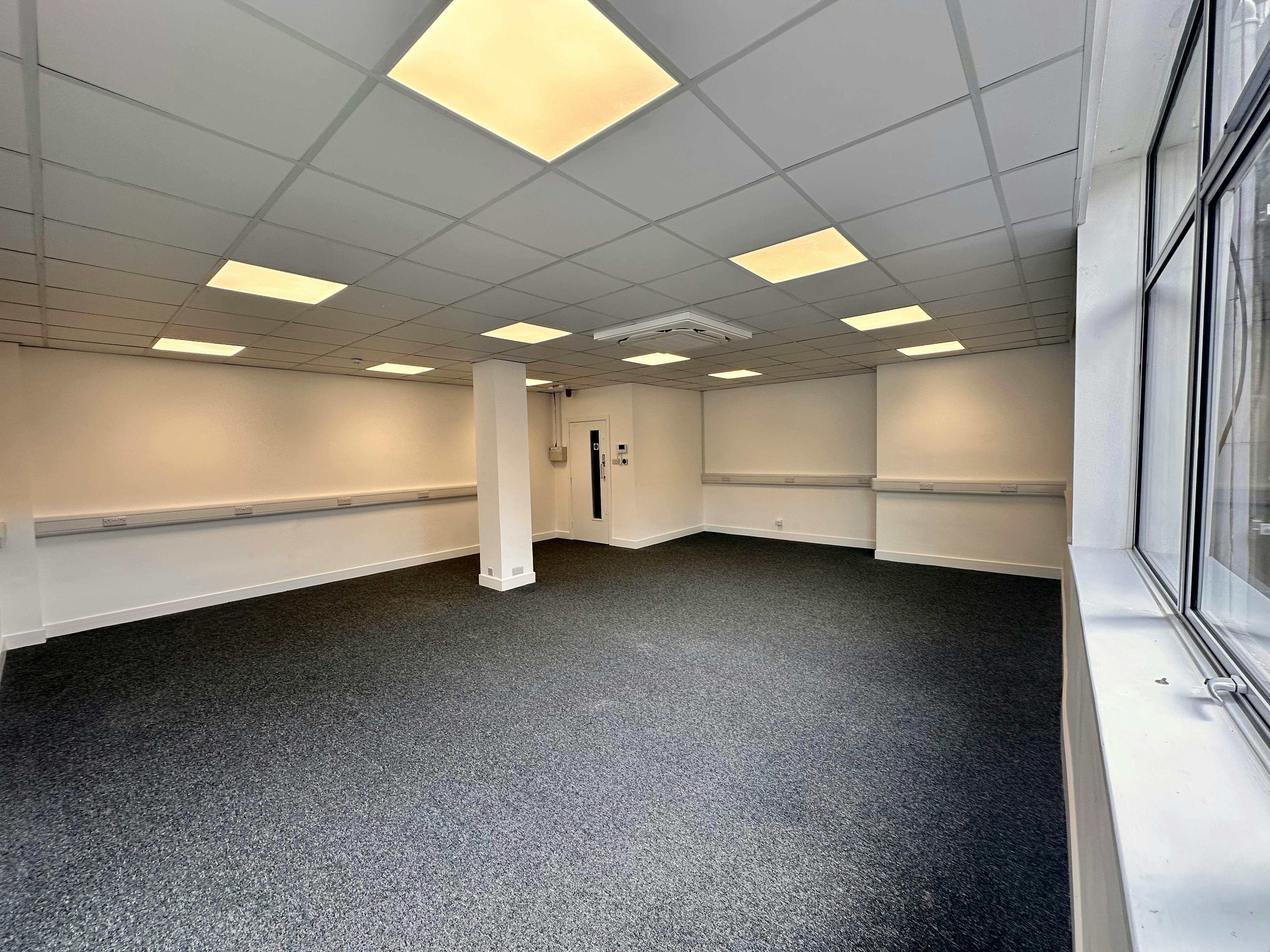 Krainia vulytsia, Kyiv, Office To Let - IMG_9514 1.jpeg