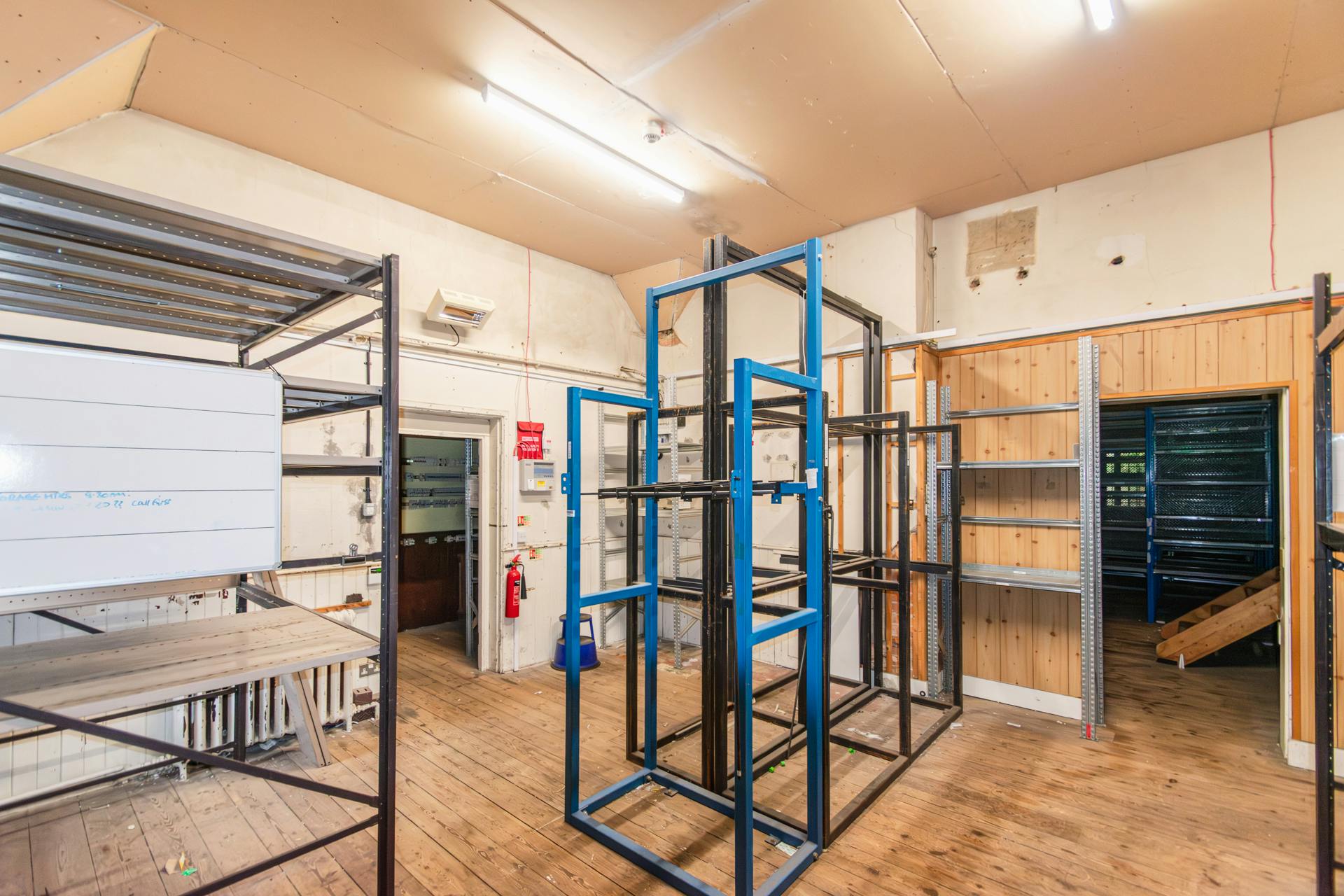 Retail/Shop in Bournemouth - photo 4