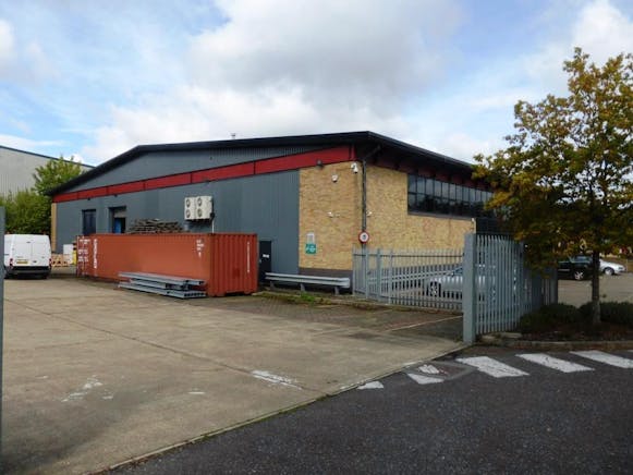 Unit K Grafton Way, West Ham Industrial Estate, Basingstoke, Industrial / Industrial To Let - P1040332.JPG