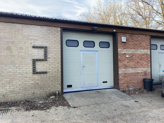 Units 2&3 Rookery Court, Wokingham, Industrial / Warehouse To Let - IMG_0235.jpg