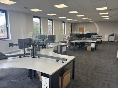 Unit 7 & 8 New Fields Business Park, Poole, Office To Let - IMG_6562.JPEG