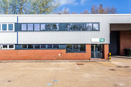 Unit 14, Stocklake Industrial Park, Aylesbury, Industrial/Logistics To Let - Unit 14, Stocklake Industrial Park