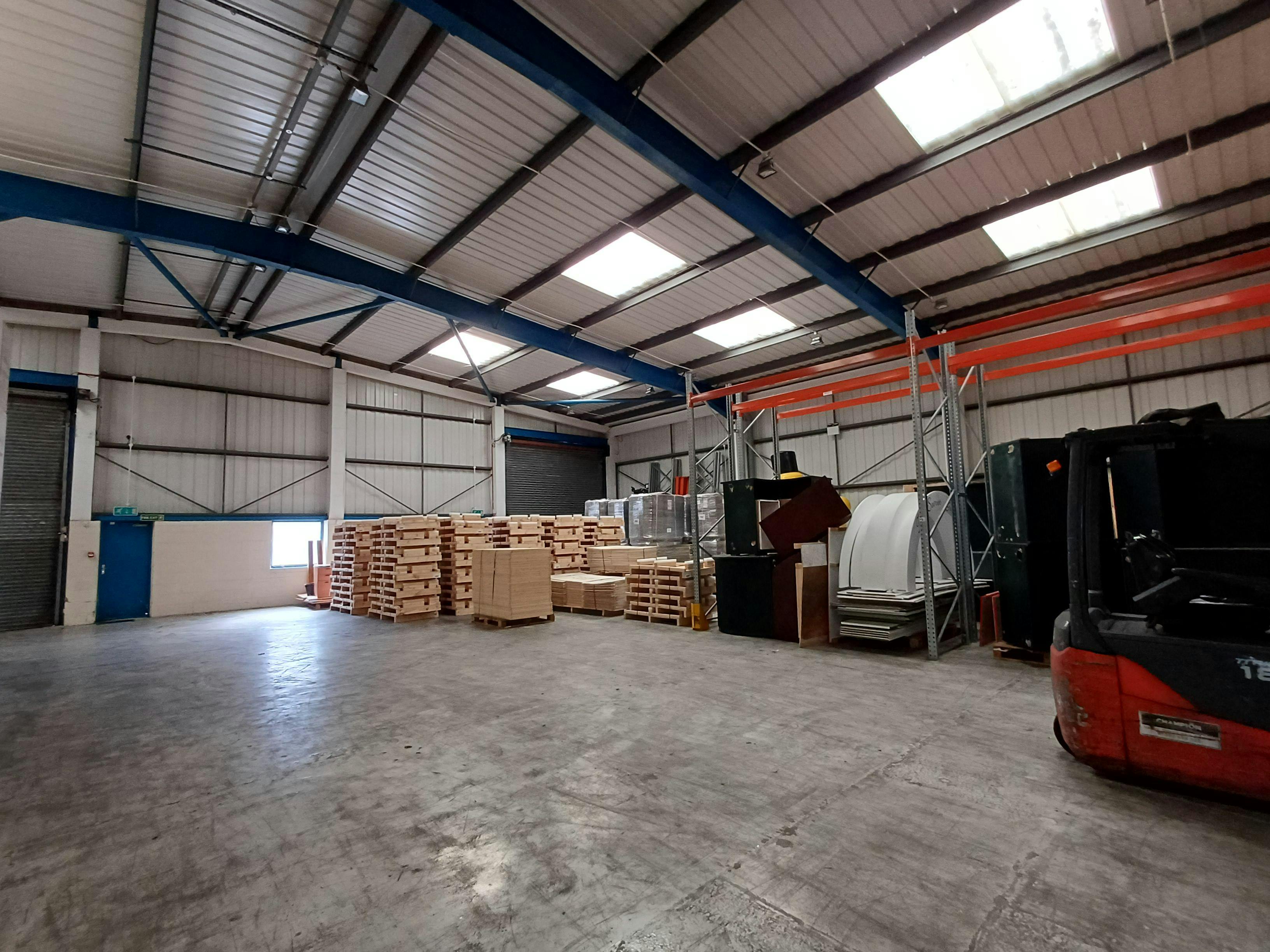 Industrial Unit in Bognor Regis - photo 4
