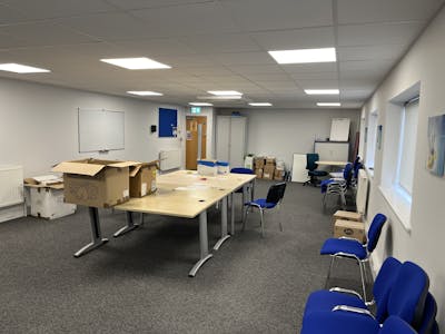 Units A & C Knaves, Beech Way, High Wycombe, E (Commercial / Business / Service) / Office / Workshops To Let - 20250121_122946248_iOS.jpg