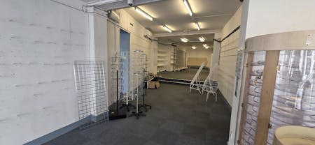 34 High Street, Seaford, A3 (Restaurants and Cafes) / Leisure / Office / Retail / Retail - In Town To Let - 20250923_145454.jpg