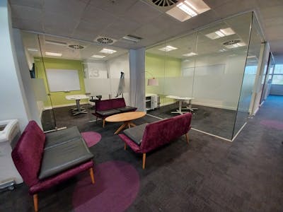 Spedan House, Bracknell, Office To Let - 20230302_131105.jpg