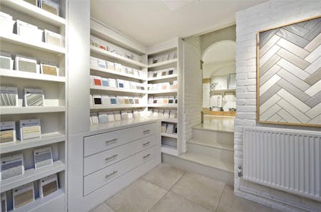 586 Kings Road, London, Mixed Use For Sale - Picture No. 06