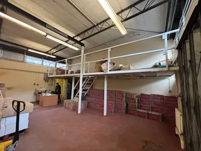 Brookside House, Stone, Industrial / Office / Serviced Office To Let - Unit 9 (4).JPG