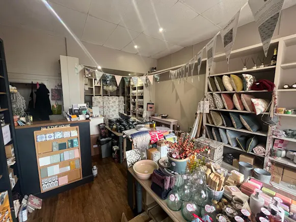 5 East King Street, Helensburgh, Retail To Let - 5 East King Street