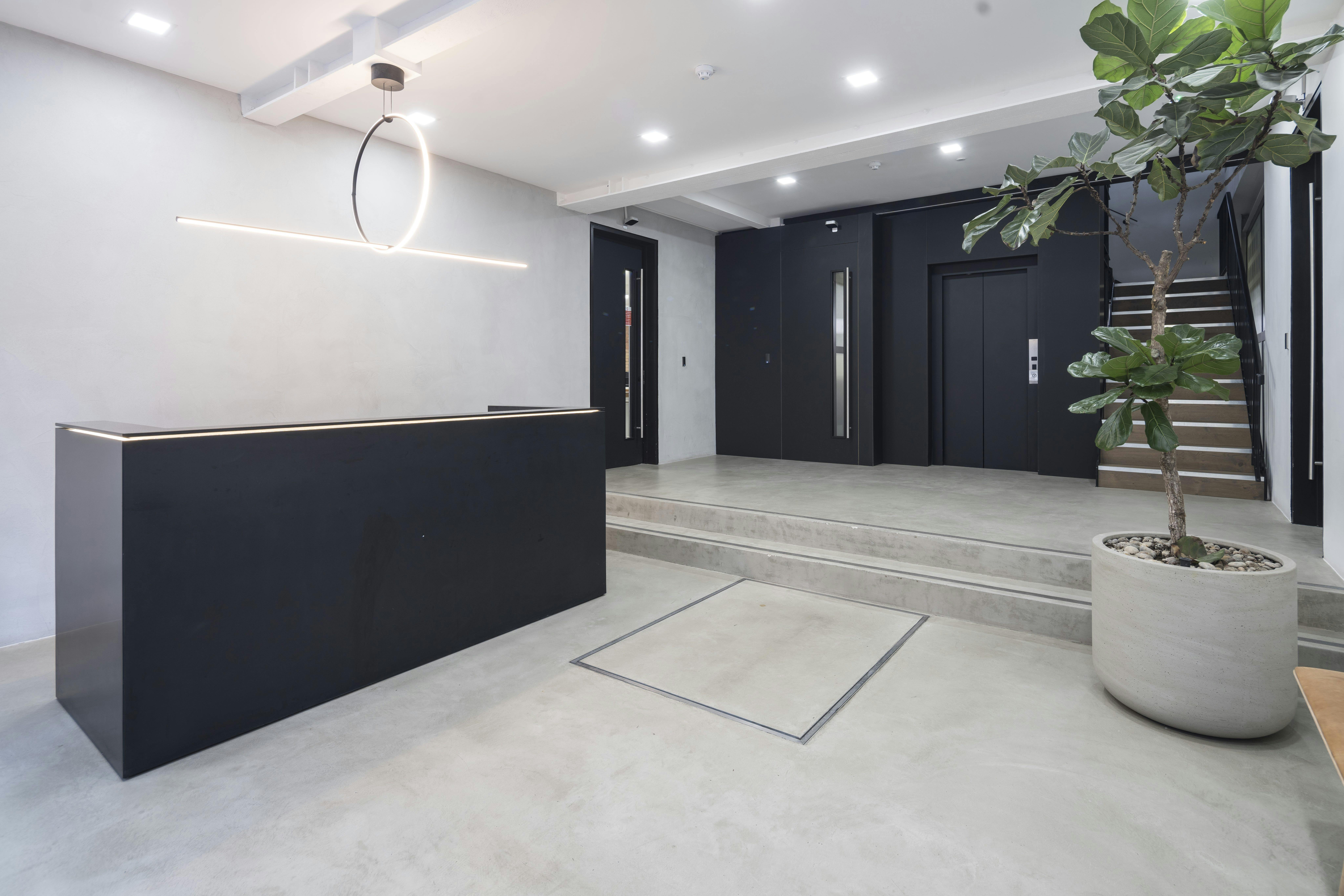 16 Laystall Street, Farringdon, Office To Let - Reception.jpg