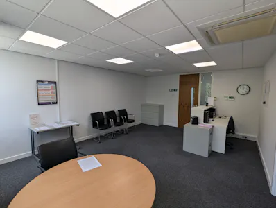 Eclipse House, Watford, Office To Let - PXL_20250530_112137546.jpg