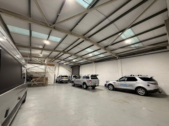 19 Bordon Trading Estate, Bordon, Industrial / Warehouse To Let - new internal 1.jpg