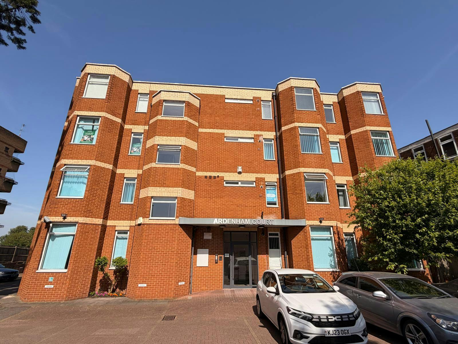 Ardenham Court, Aylesbury, Offices To Let - WhatsApp Image 2026-06-01 at 13.39.16 (1).jpeg