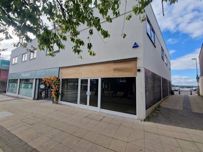 101a London Road, Waterlooville, Leisure / Office / Restaurant / Retail To Let - 20250923_155112.jpg