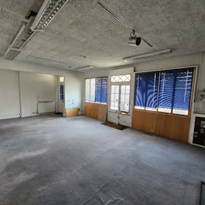 101 High Street, Uckfield, Office / Retail For Sale - 20260810_151129_resized.jpg