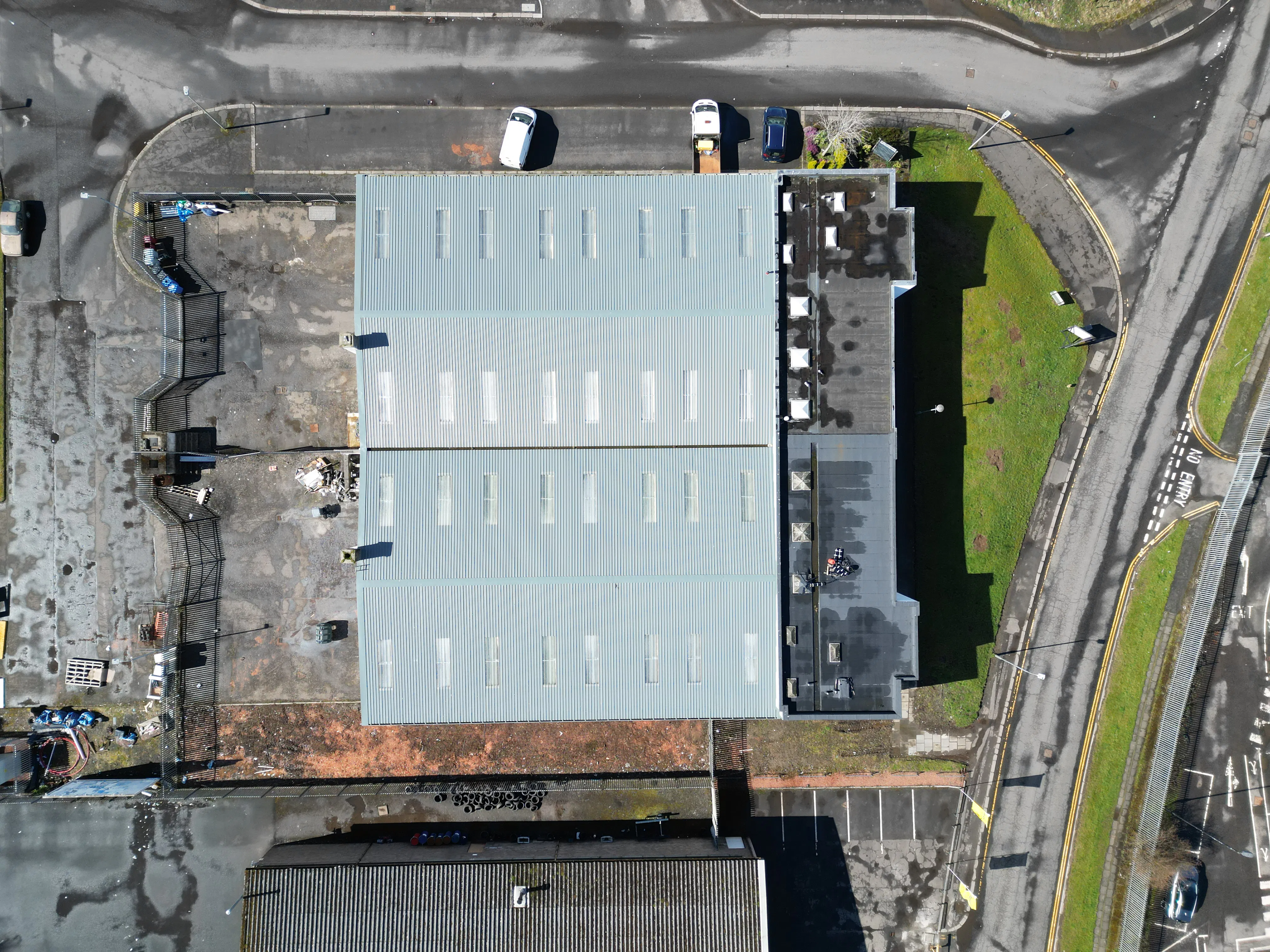 1 Rennie Place, East Kilbride, Industrial To Let - DJI_0471.JPG