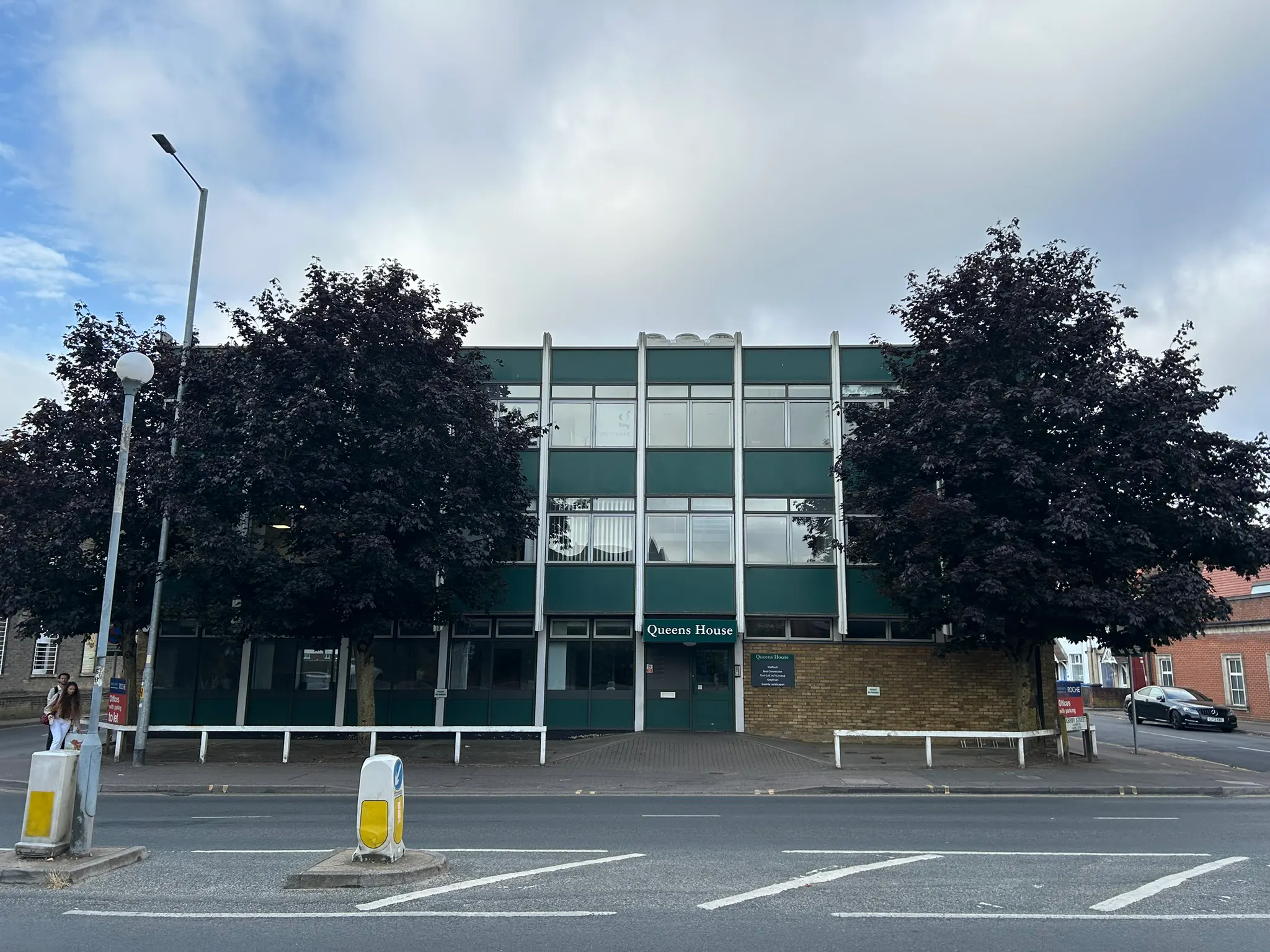 Queens House, Suite D, 123-129 Queens Road