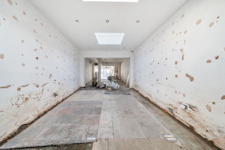 6 Bollo Bridge Road, London, Retail To Let - 13813457691b01895bd93.jpg