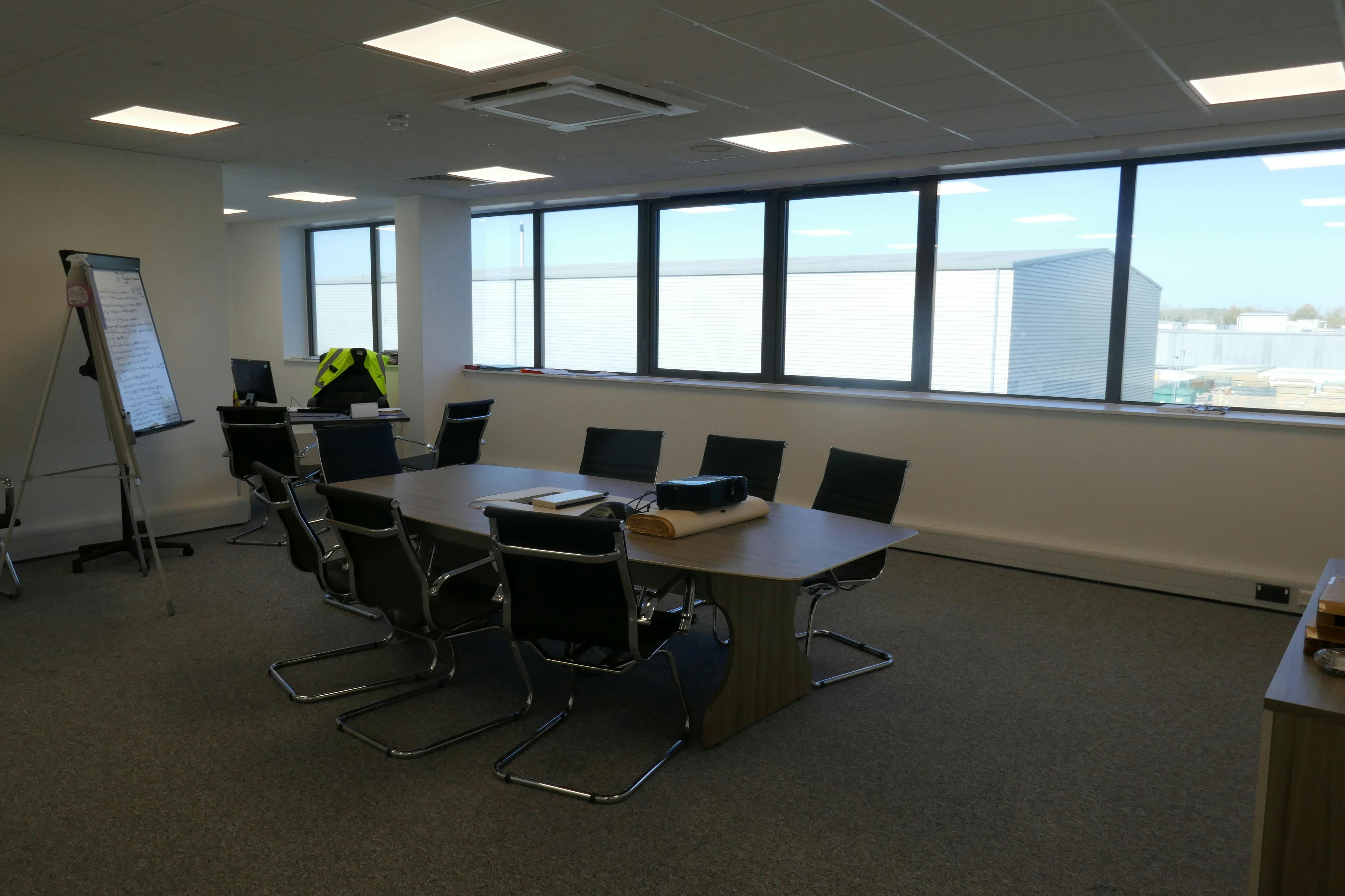 Unit 7 East Place, Harlow, Industrial To Let - P1060298.JPG