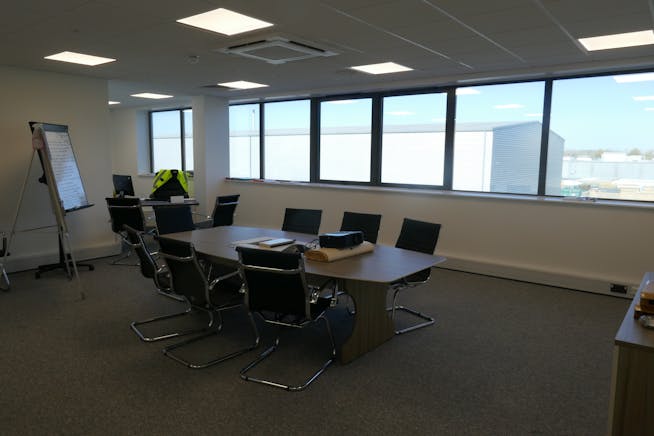 Unit 7 East Place, Harlow, Industrial To Let - P1060298.JPG