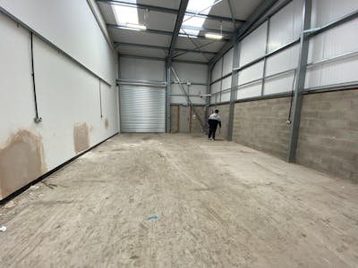 Unit 15C Alexandra Trading Estate, Industrial / Warehouse To Let - Photo 22092023 12 46 24.jpg